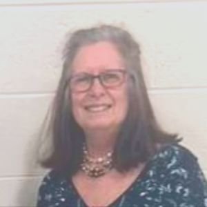 Meet your Posher, Monique